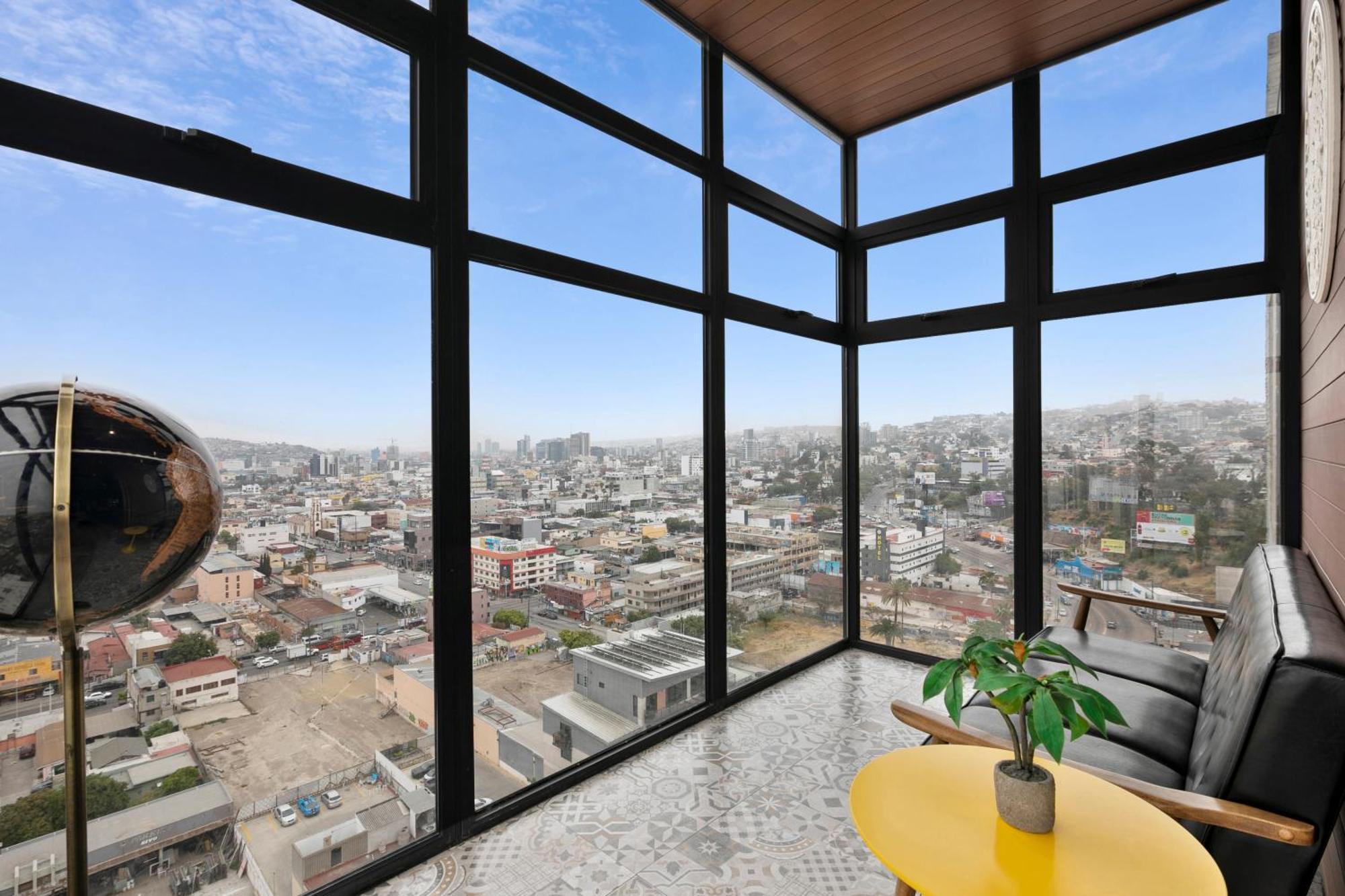 Downtown Apartment With Balcony City View, Gym & Lounge Tijuana Exterior photo